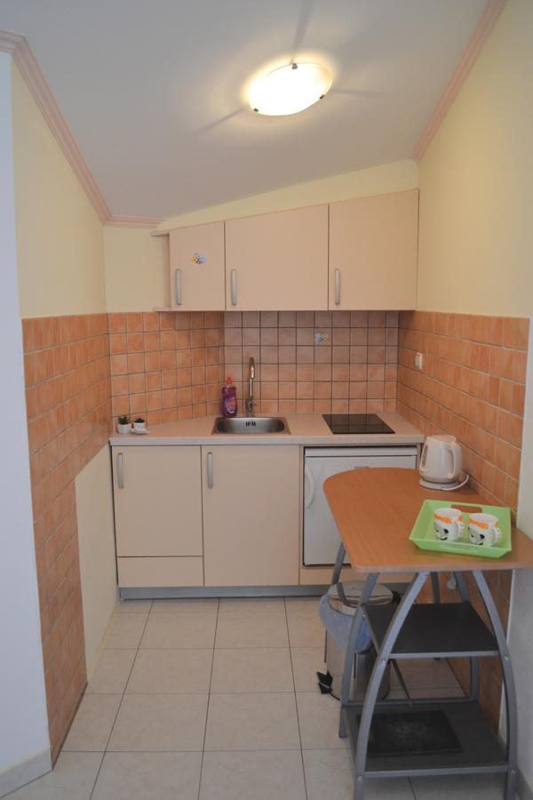Apartments Dragun Подстрана Екстериор снимка